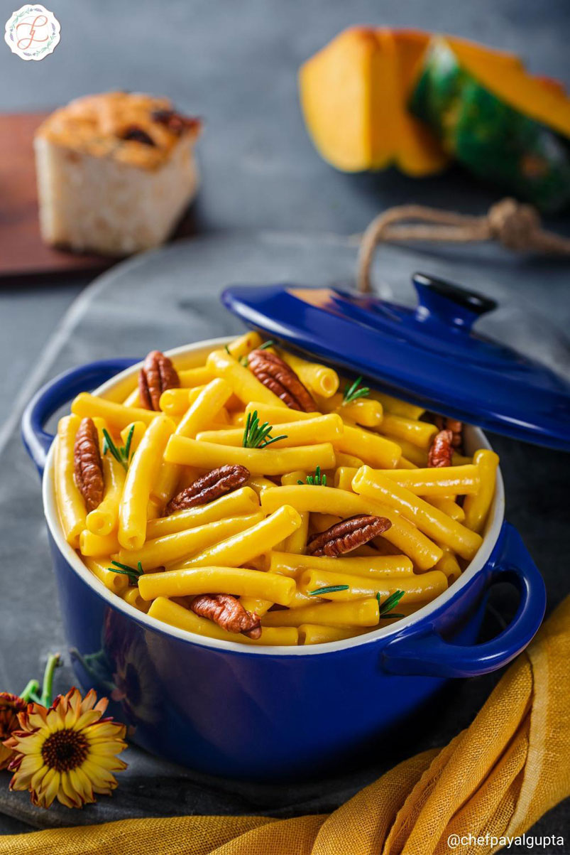 healthy pasta, pumpkin pasta with nuts, squash puree pasta, unique veg pasta, food photography