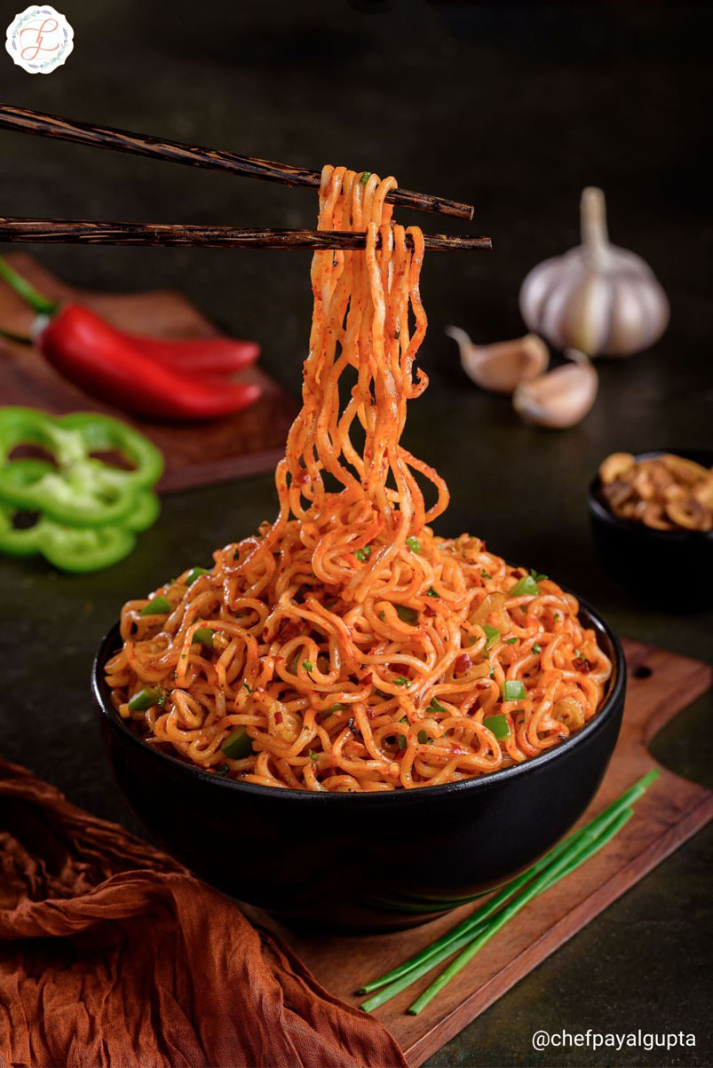garlic noodles, spicy garlicky noodles. chilly noodles, veg noodles, food photography