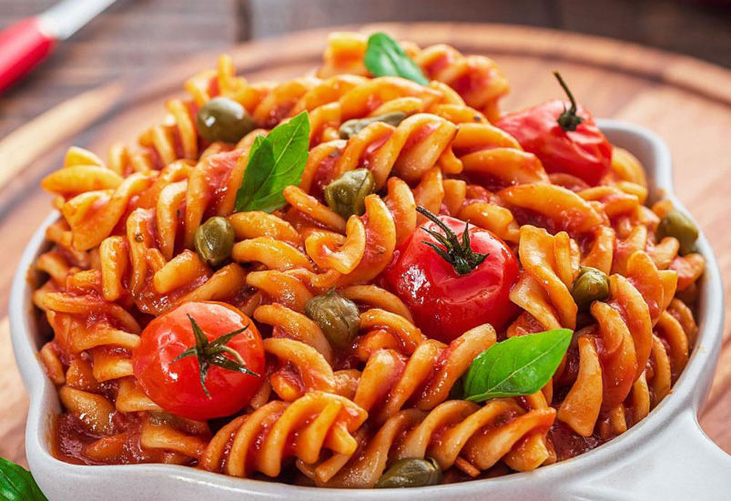 pasta in rd sauce, pasta in tomato sauce, creamy tomato pasta, food photography